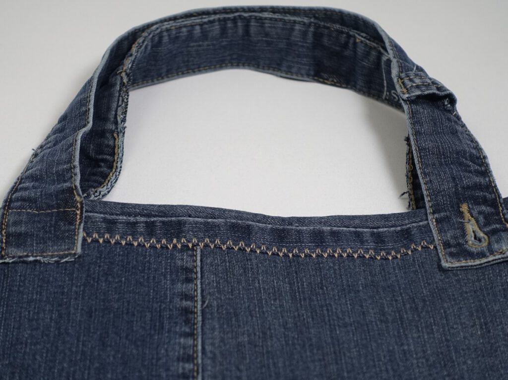 jeanstasche-einkaufstasche-selbstgenaeht-upclycling