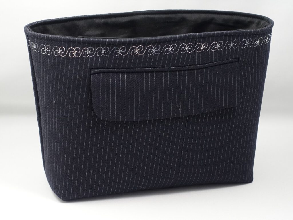 taschenorganizer-nachhaltig-selbstgenaeht-schwarz