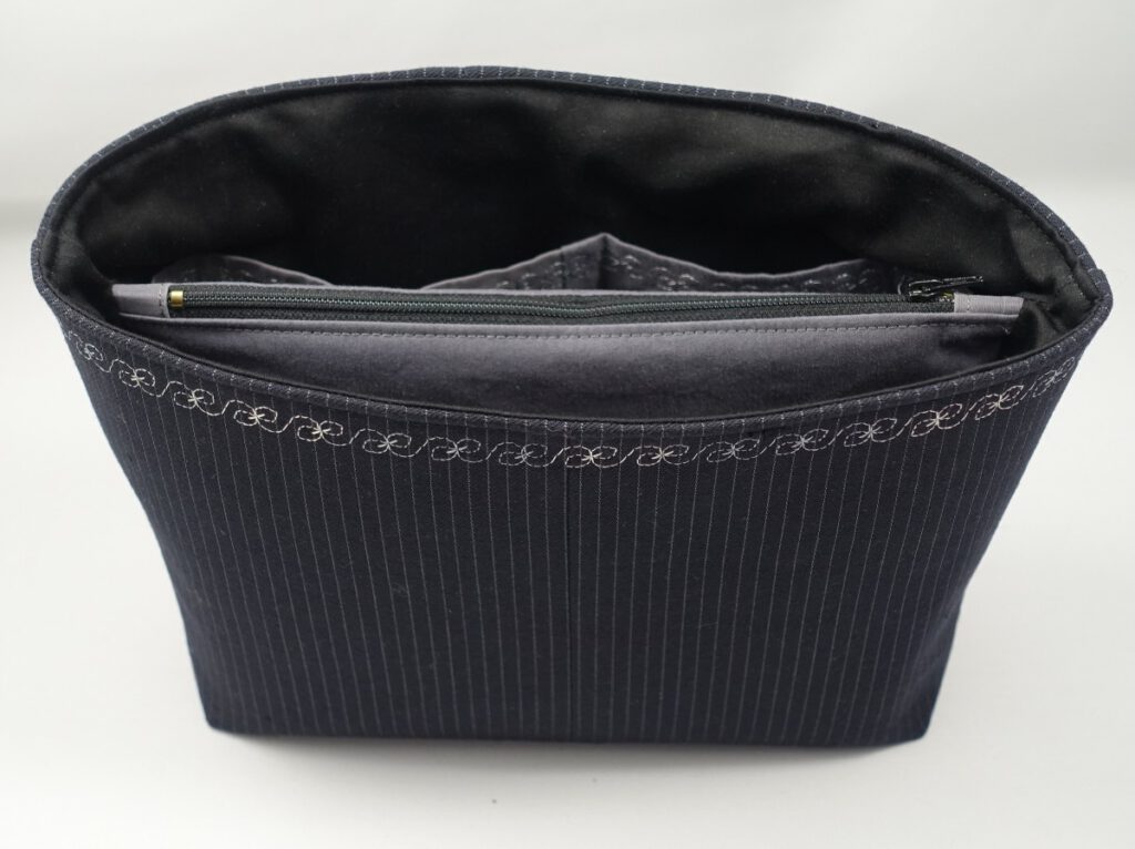 taschenorganizer-nachhaltig-selbstgenaeht-schwarz