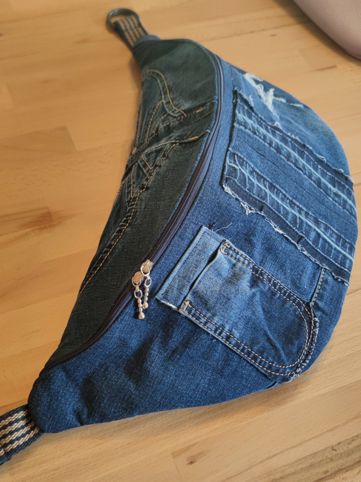 Jeanstasche-crossbag-upcycling-selbstgenaeht