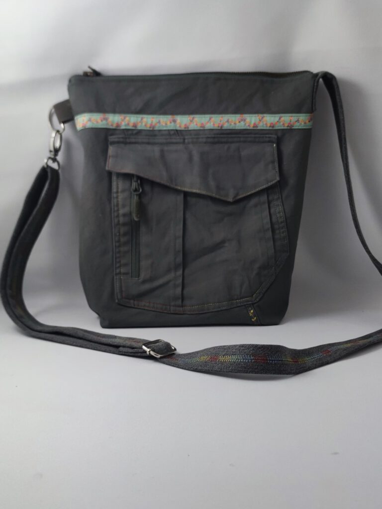 Jeanstasche-grau-upcycling-selbstgenaeht